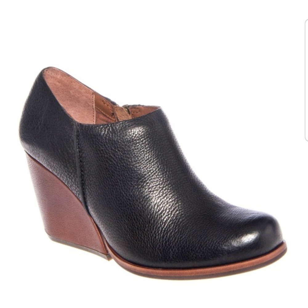 Korkease Booties